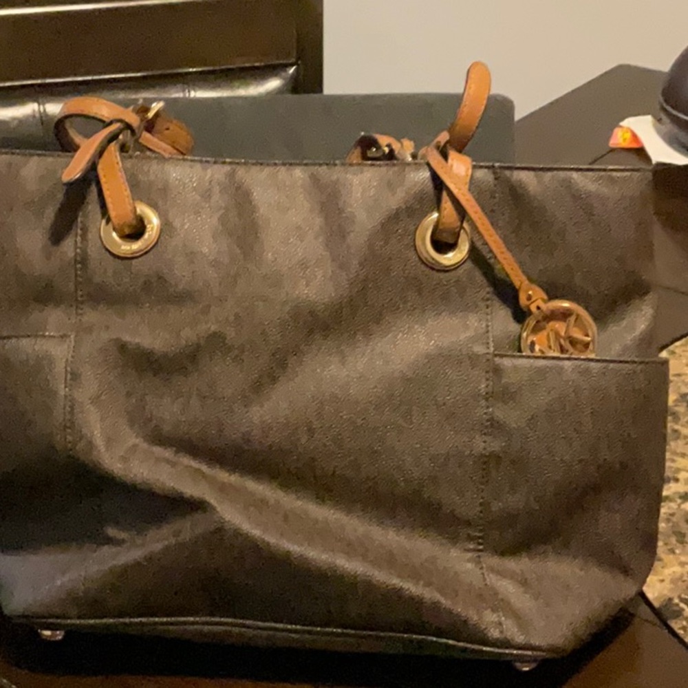 Michael Kors brown bag